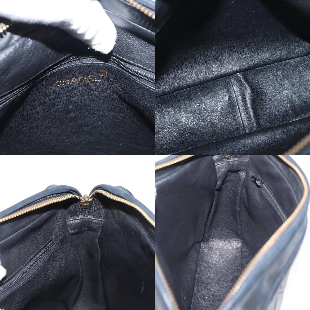 Chanel Matelasse Shoulder Bag - Picture 6 of 7